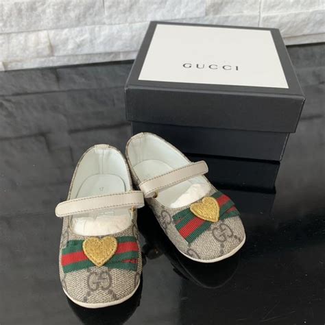 gucci ベビーシューズ